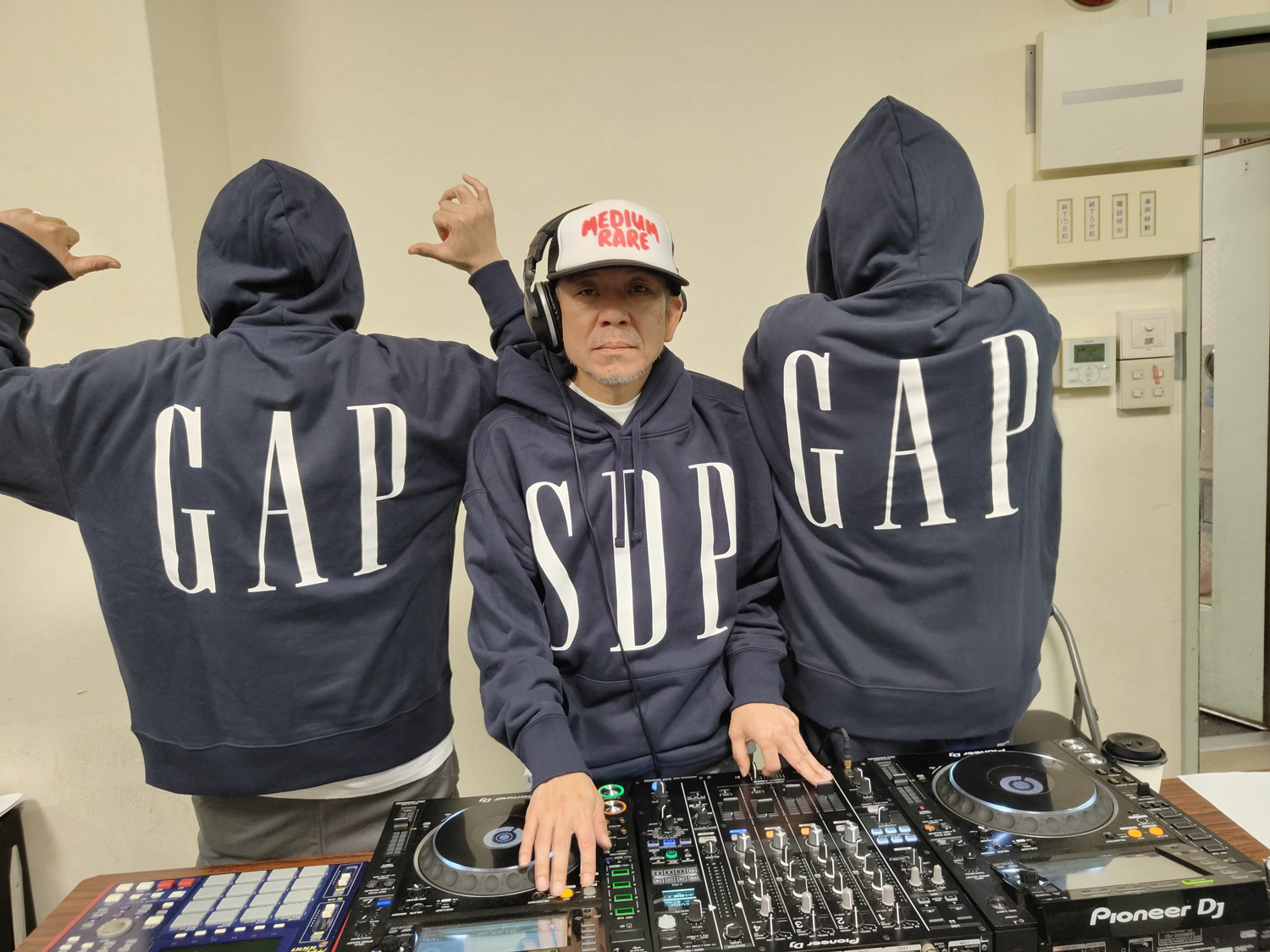 洗濯機可 GAP x スチャダラパー 野音限定パーカー | alamiah.edu.sa