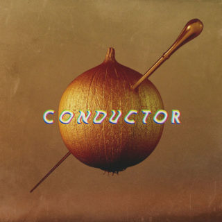 chop the onion 'CONDUCTOR'