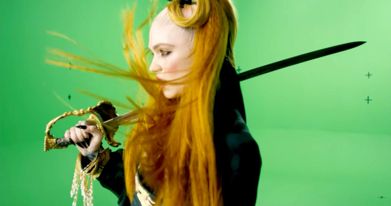Grimes 'You'll Miss Me When I'm Not Around' Chroma Green Video