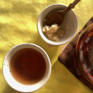 アグネスの5次元パーラー 第16回: 紅茶にショウガと蜂蜜 | Photo ©アグネスパーラー