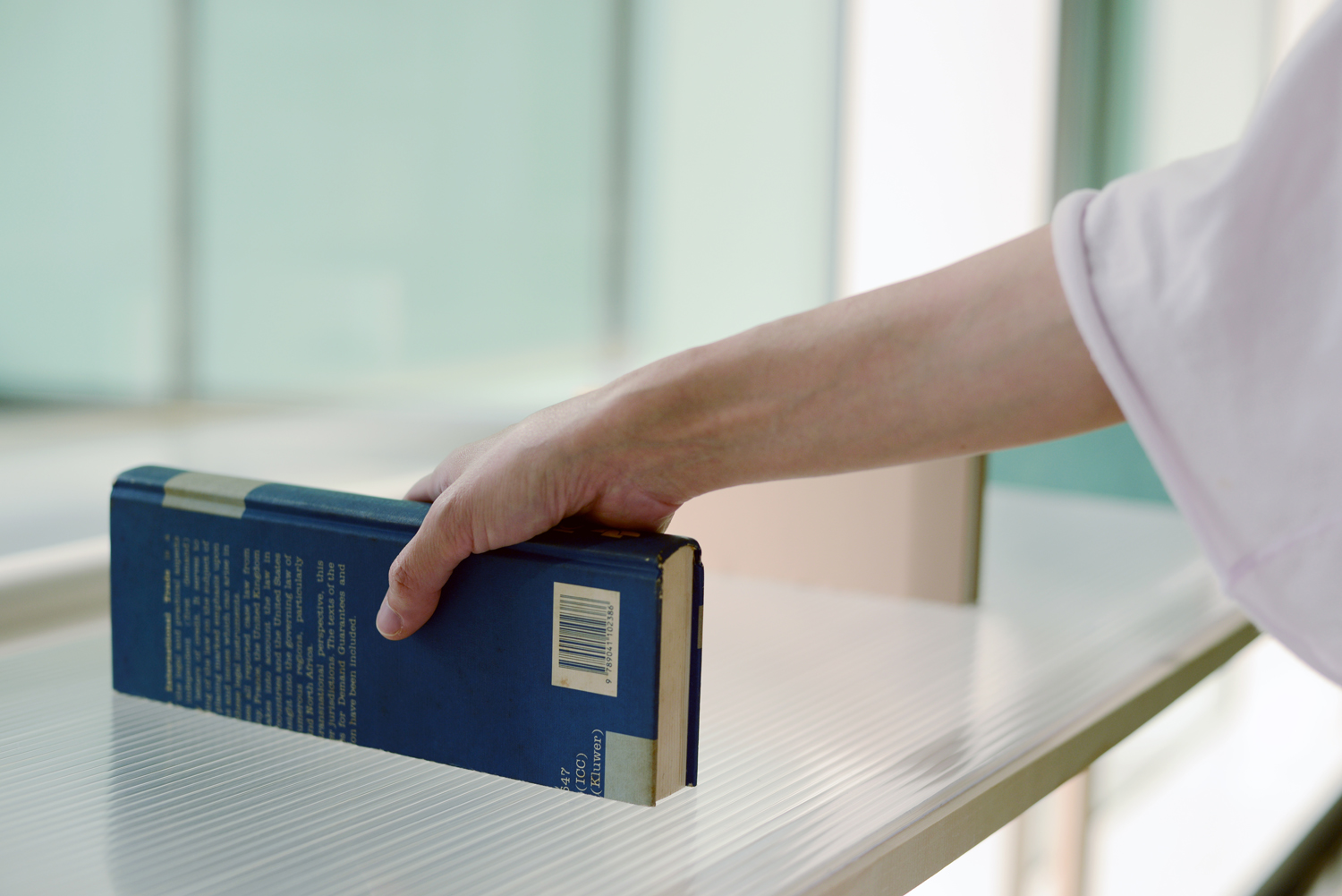 「BOOK? by Atelier HOKO」