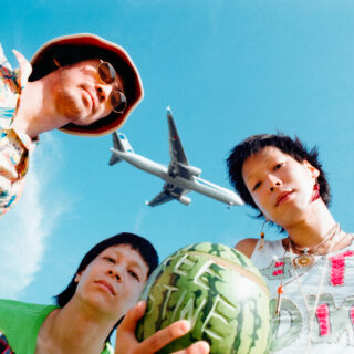 フー・ドゥ・ユー・ラブ『We Don't Know What Love Is』