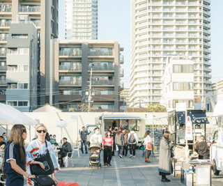 「TOKYO ART BOOK FAIR 2025」OUTDOOR LOUNGE