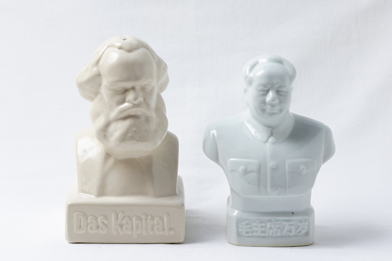 『マルクススタチュー』『毛沢東スタチュー』 | Photo ©畔柳純子