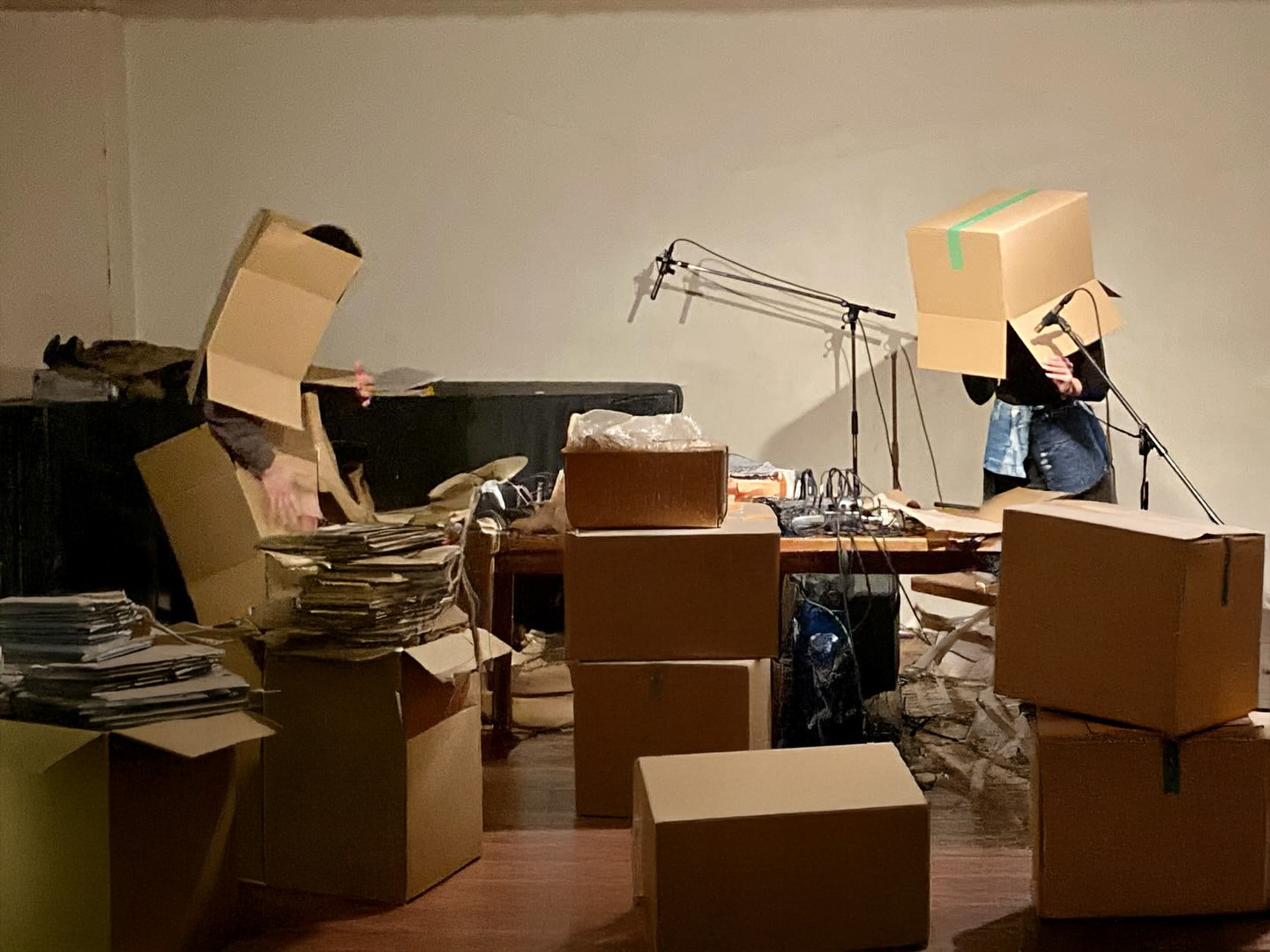 Crys Cole + 宇波 拓