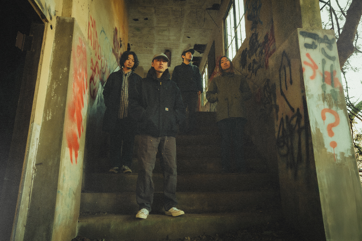 HOLLOW SUNS | Photo ©西見誠二郎