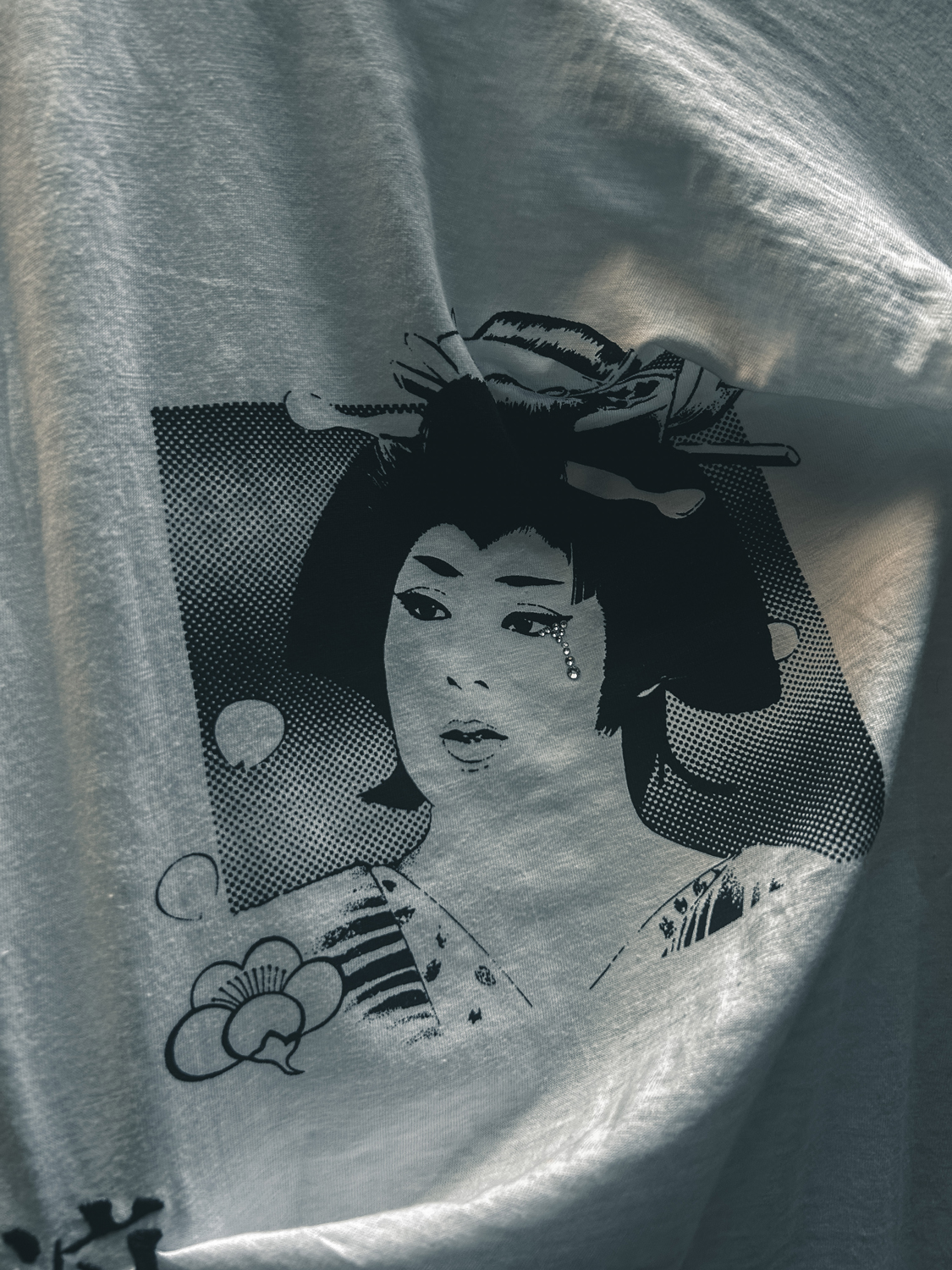 NAKASETE The First Teardrop Pop-up