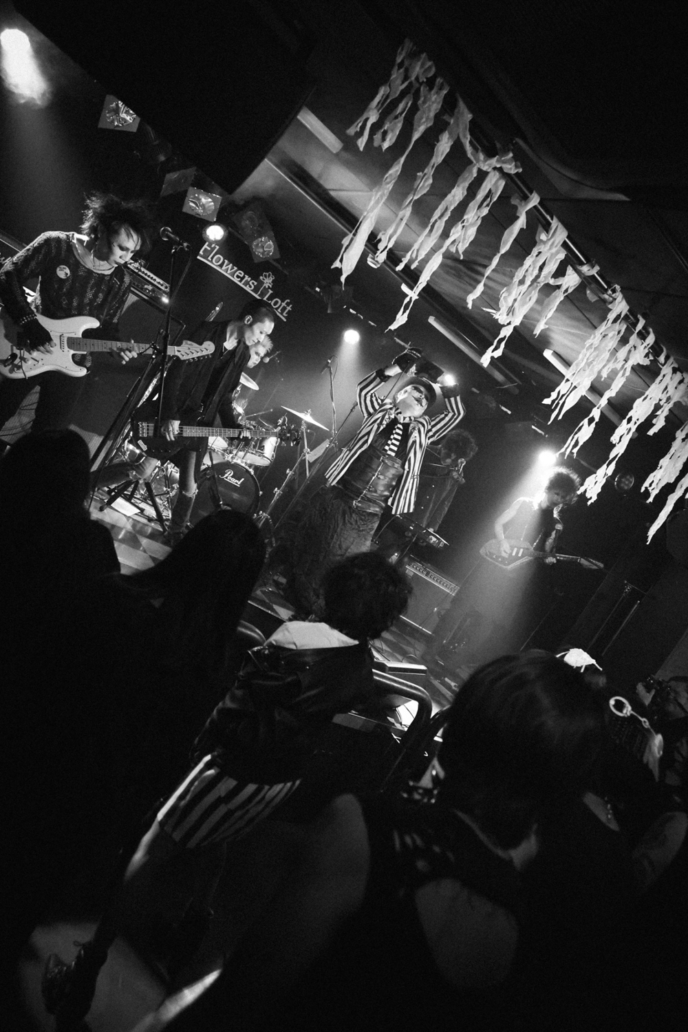 Zie @†13th Moon† | Photo ©坂本 陽
